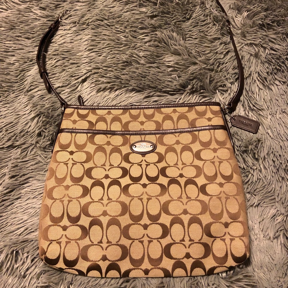 Authentic Coach crossbody